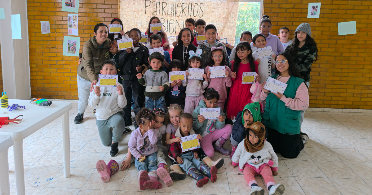 Imagen de los patrulleritos ambientales de la Localidad de Fontibón