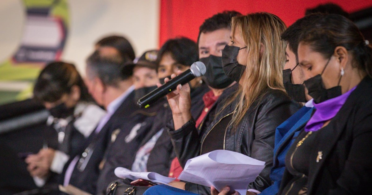 Durante la audiencia de rendición de cuentas, varios ciudadanos que participaron en un sorteo de la Veeduría Distrital le formularon preguntas relacionadas con resultados de su administración a la alcaldesa, Claudia López.