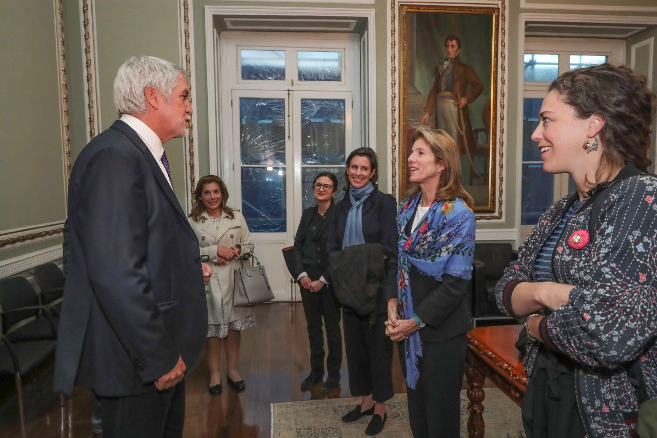 Visita de Caroline Kennedy al alcalde Enrique Peñalosa - FOTO: Consejería de Comunicaciones