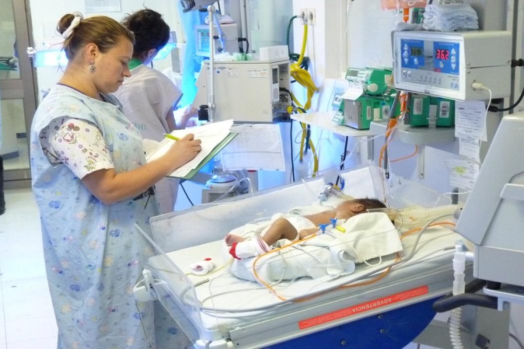 Médicos en Bogotá salvan la vida de recién nacida con una grave enfermedad