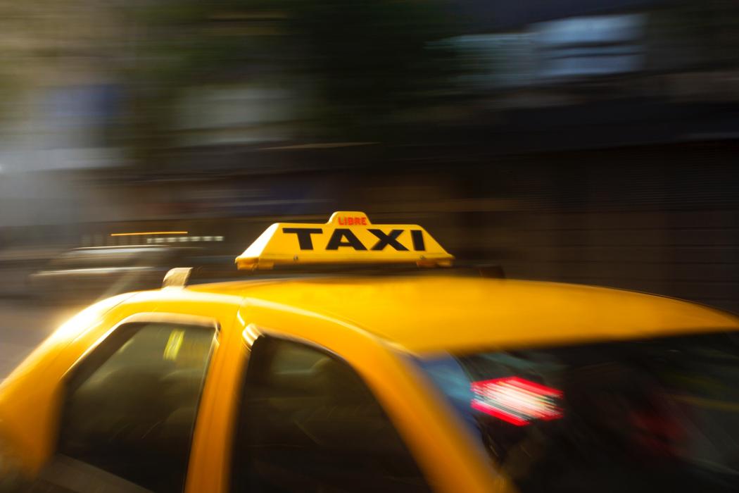 La carrocería de un taxi