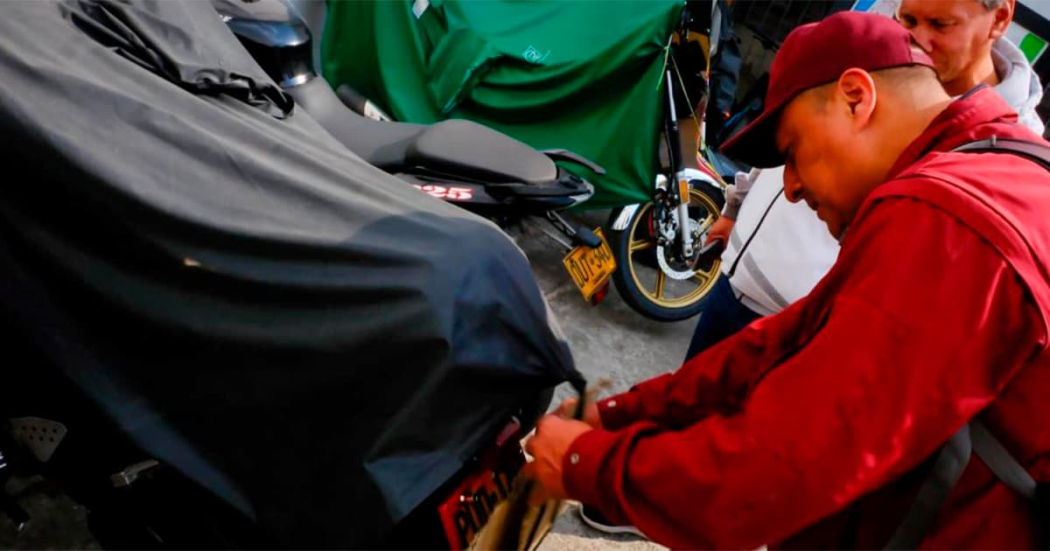 En San Andresito de la 38 fue recuperada una motocicleta con serial adulterado