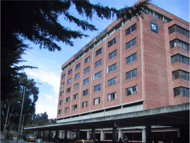Imagen de la fachada del Hospital Simón Bolívar 