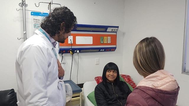 Hospital El Tunal salva vida de joven LGBTI tras mal procedimiento estético - Foto: Secretaría de Salud