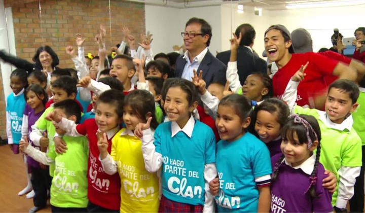 "Los CLAN son más importantes que el cemento": alcalde Petro