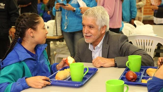 Comedor escolar en colegio Bernardo Jaramillo - Foto: Comunicaciones Alcaldía Mayor / Diego Bauman