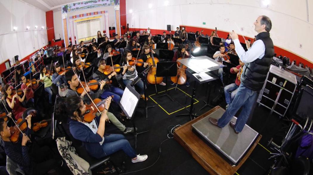Orquestan Filarmónica de Bogotá