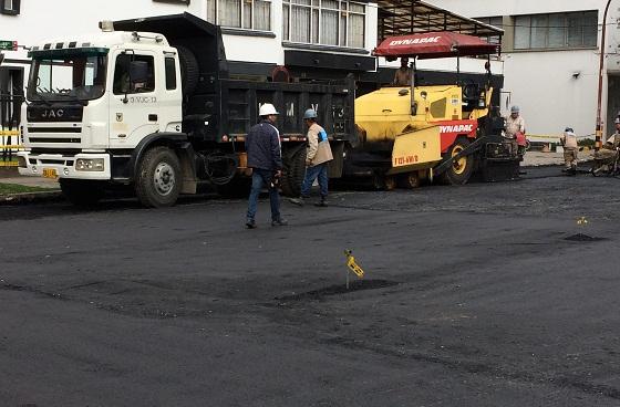Reparación de vías en Chapinero - Foto: Prensa UMV