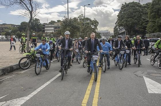 Recorrido en bicicleta - Foto: Prensa Alcaldía Mayor/ Camilo Monsalve