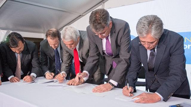 Firma convenio de cofinanciación entre Nación y el Distrito para el Metro - Foto: Comunicaciones Alcaldía / Andrés Sandoval