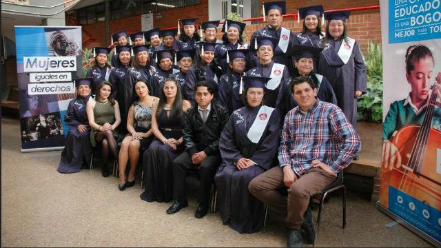 Graduación mujeres - Foto: Secretaría de la Mujer
