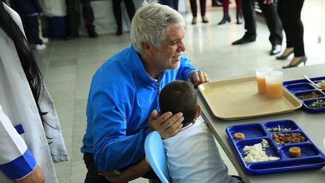 Colegios de la ciudad estrenan menús para sus almuerzos - Foto: Comunicaciones Alcaldía / Diego Bauman
