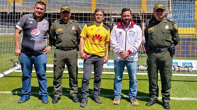Fútbol en paz. Foto: Policía Metropolitana de Bogotá