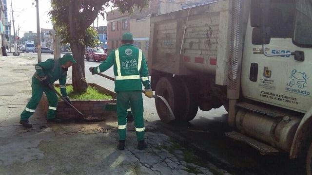Recolección de Basuras - Foto: Prensa Aguas de Bogotá