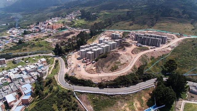Construcción de viviendas en San Cristóbal - Foto: Prensa Caja de Vivienda Popular