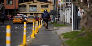 Cicloinfraestructura y señalización segura para ciclistas en Bogotá