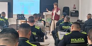 Bogotá capacitó a Policías en resolución de conflictos y mediación comunitaria