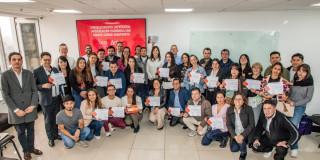 Foto de representantes de las empresas certificadas en cadena de valor y logística del Aeropuerto El Dorado de Bogotá.