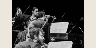Imagen en blanco y negro de Orquesta Filarmónica Juvenil de Cámara