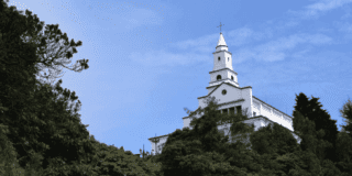 Imagen de el cerro de Monserrate.