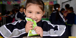 Para los refrigerios escolares de niños y niñas de Bogotá, la Alcaldía inverte 470.000 millones de pesos anuales 