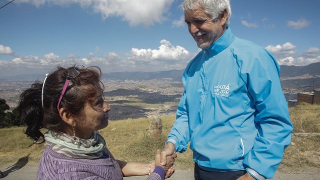 Revisión de obras en Ciudad Bolívar - Foto: Comunicaciones Alcaldía Mayor / Camilo Monsalve Revisión de obras en Ciudad Bolívar - Foto: Comunicaciones Alcaldía Mayor / Camilo Monsalve