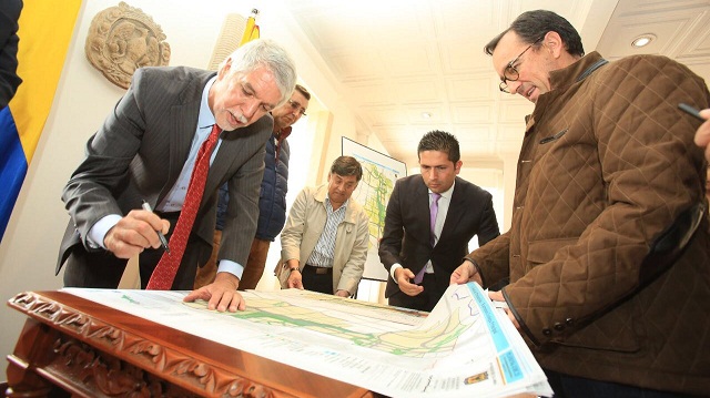 Firma decretos Lagos de Torca - Foto: Comunicaciones Alcaldía Bogotá / Diego Bauman Firma decretos Lagos de Torca - Foto: Comunicaciones Alcaldía Bogotá / Diego Bauman