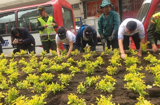Embellecimiento Calle 19 - Foto: Prensa Alcaldía Mayor / Arcecio Vera