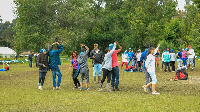 Nuevo campamento de estudiantes en el Embalse Tominé - Foto: Comunicaciones Alcaldía Bogtoá / Diego Bauman