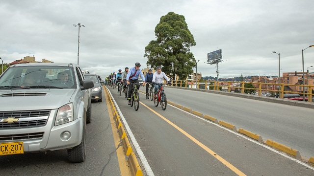 CicloRuta de la Calle 116 - Foto: Comunicaciones Alcaldía Bogotá / Andrés Sandoval CicloRuta de la Calle 116 - Foto: Comunicaciones Alcaldía Bogotá / Andrés Sandoval