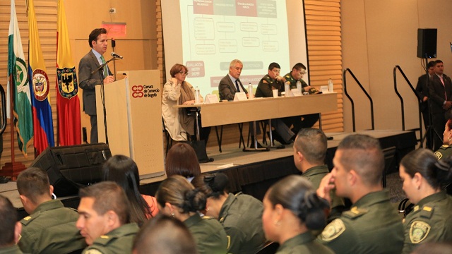 Lanzamiento programa Mejor Policía - Foto: Comunicaciones Alcaldía / Diego Bauman Lanzamiento programa Mejor Policía - Foto: Comunicaciones Alcaldía / Diego Bauman