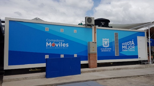 Entrega cocinca móvil colegio Nicolás Esguerra - Foto: Comunicaciones Secretaría de Educación Entrega cocinca móvil colegio Nicolás Esguerra - Foto: Comunicaciones Secretaría de Educación