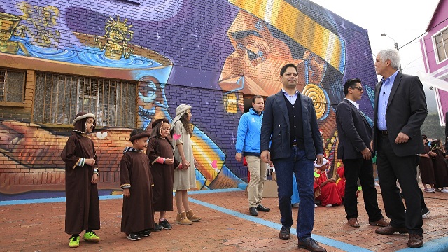 Bogotá ya cuenta con un nuevo mural a gran escala en el barrio El Consuelo - Foto: Prensa Alcaldía Bogotá / Diego Bauman