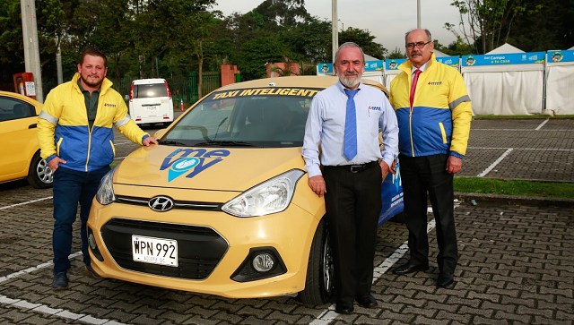 Feria de Taxi Inteligente en Bogotá - Foto: Alcaldía Bogotá Feria de Taxi Inteligente en Bogotá - Foto: Alcaldía Bogotá