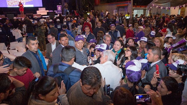Ciudadanos tendrán wifi gratis en TransMilenio - Foto: Alcaldía Mayor/Andrés Sandova Ciudadanos tendrán wifi gratis en TransMilenio - Foto: Alcaldía Mayor/Andrés Sandoval