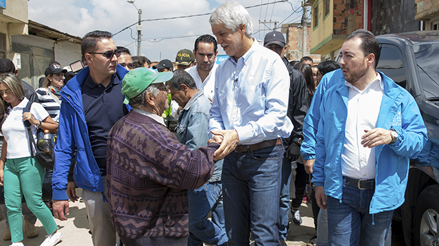 Alcalde Enrique Peñalosa anuncia nuevas obras para Caracolí - FOTO: Prensa Alcaldía Mayor