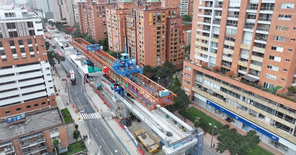Imagen panorámica de la obra del Metro por la avenida Caracas a la altura de la Calle 34.
