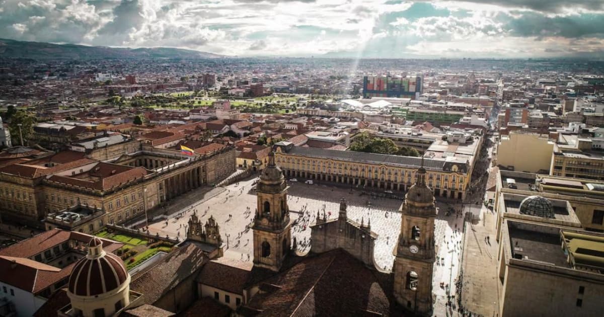 Panorámica de Bogotá, Plaza de Bolívar.