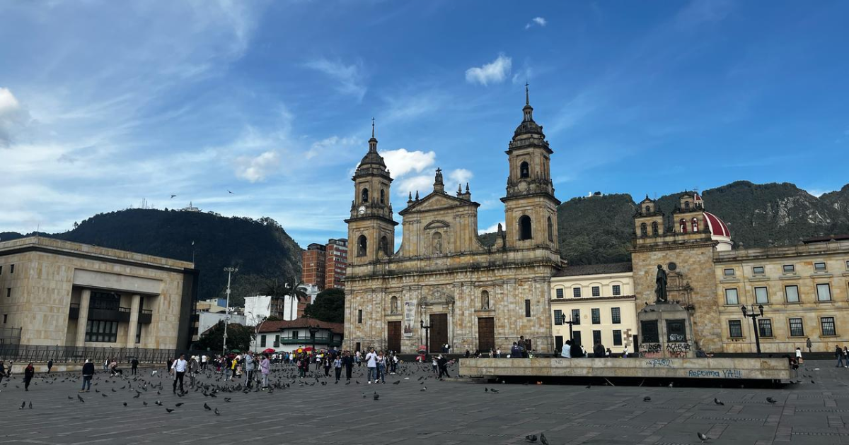 Foto de la Plaza de Bolívar de Bogotá, Colombia.
