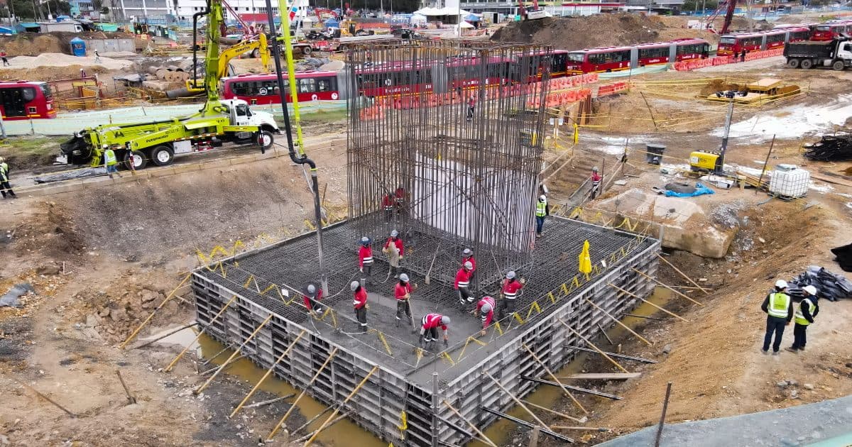 Foto de una obra del IDU