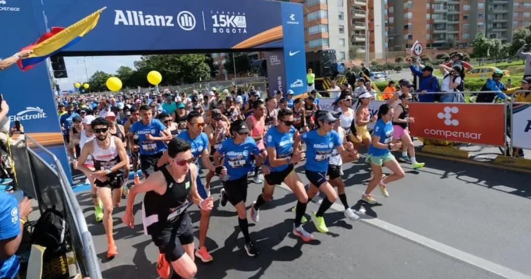 Foto de personas participando en la carrera A