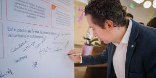 Distrito firmó Pacto Antisoborno para promover buenas prácticas de trabajadores