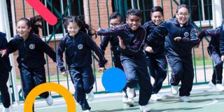 ¿Buscando cupo escolar en un colegio público? Te contamos paso a paso en video Video con el paso a paso para solicitar cupo escolar en Bogotá 2023