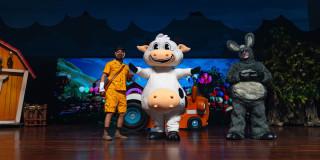 "La Vaca Lola: Una Aventura en las Nubes" Llega al Teatro Cafam 2024