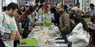 Programación y actividades imperdibles en FiLBo 2025 lunes 5 de mayo