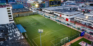4 canchas sintéticas y parques Puente Aranda Bogotá estrenan alumbrado