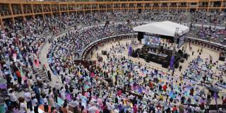 5.000 personas celebraron Día Internacional del Yoga en Bogotá 2025