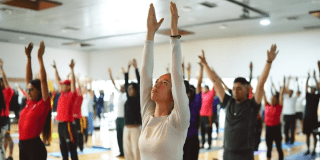 Bogotá celebrará el Día del Yoga 2025 con una jornada de bienestar