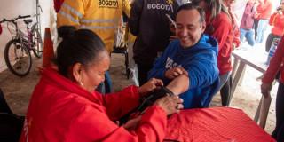 Distrito lideró por primera vez Feria de Servicios en Unir II Engativá 2025