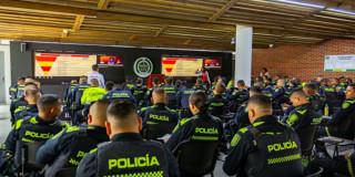 Capacitan a policías de Ciudad Bolívar en prevención del racismo en Bogotá